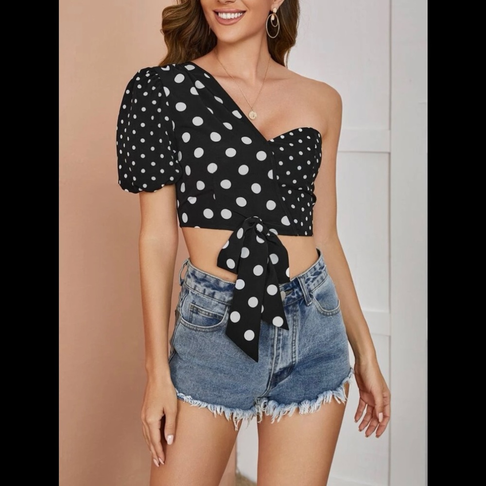 NWOT Polka Dot One Shoulder Crop Top
